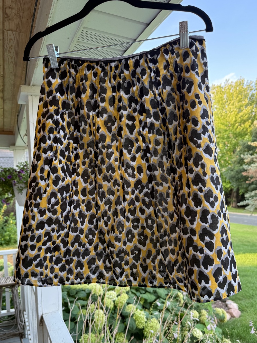 T Tahari Yellow and Black Leopard-Print A-Line Skirt Sz unknown